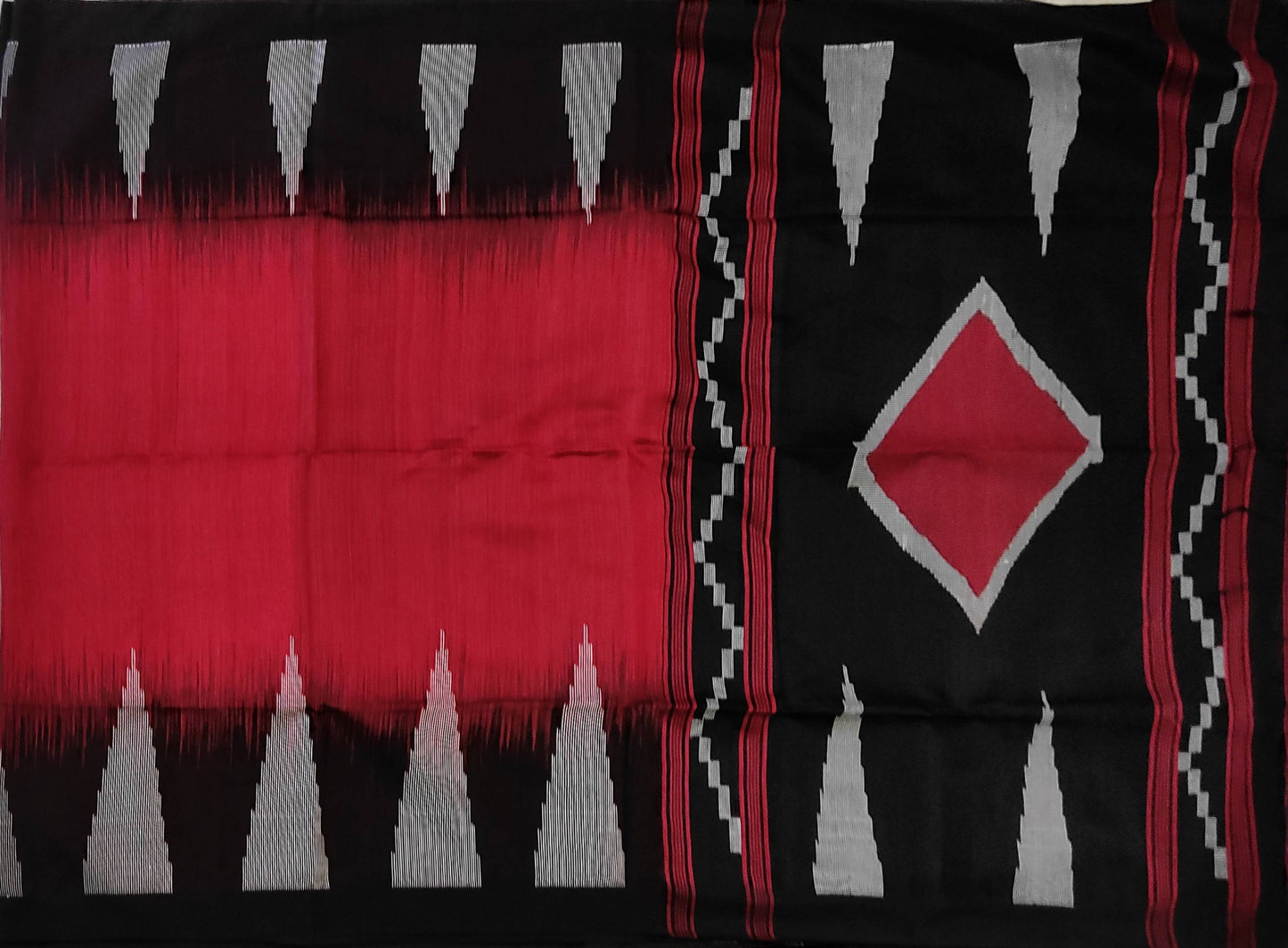 Pradip Fabrics Woven Soft Handloom Red & Black Color Saree