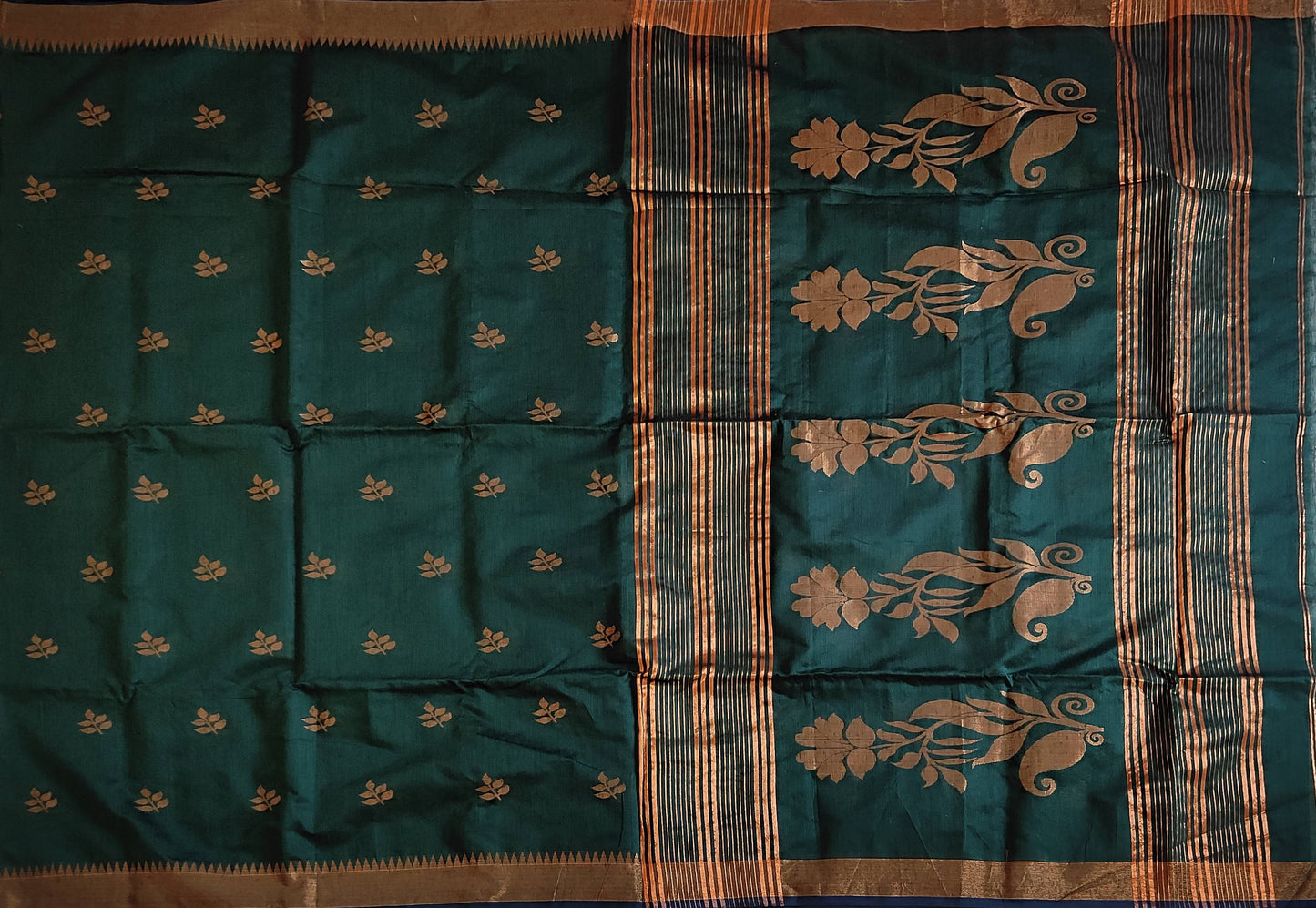 Pradip Fabrics Woven Soft Handloom Deep Green Color Saree