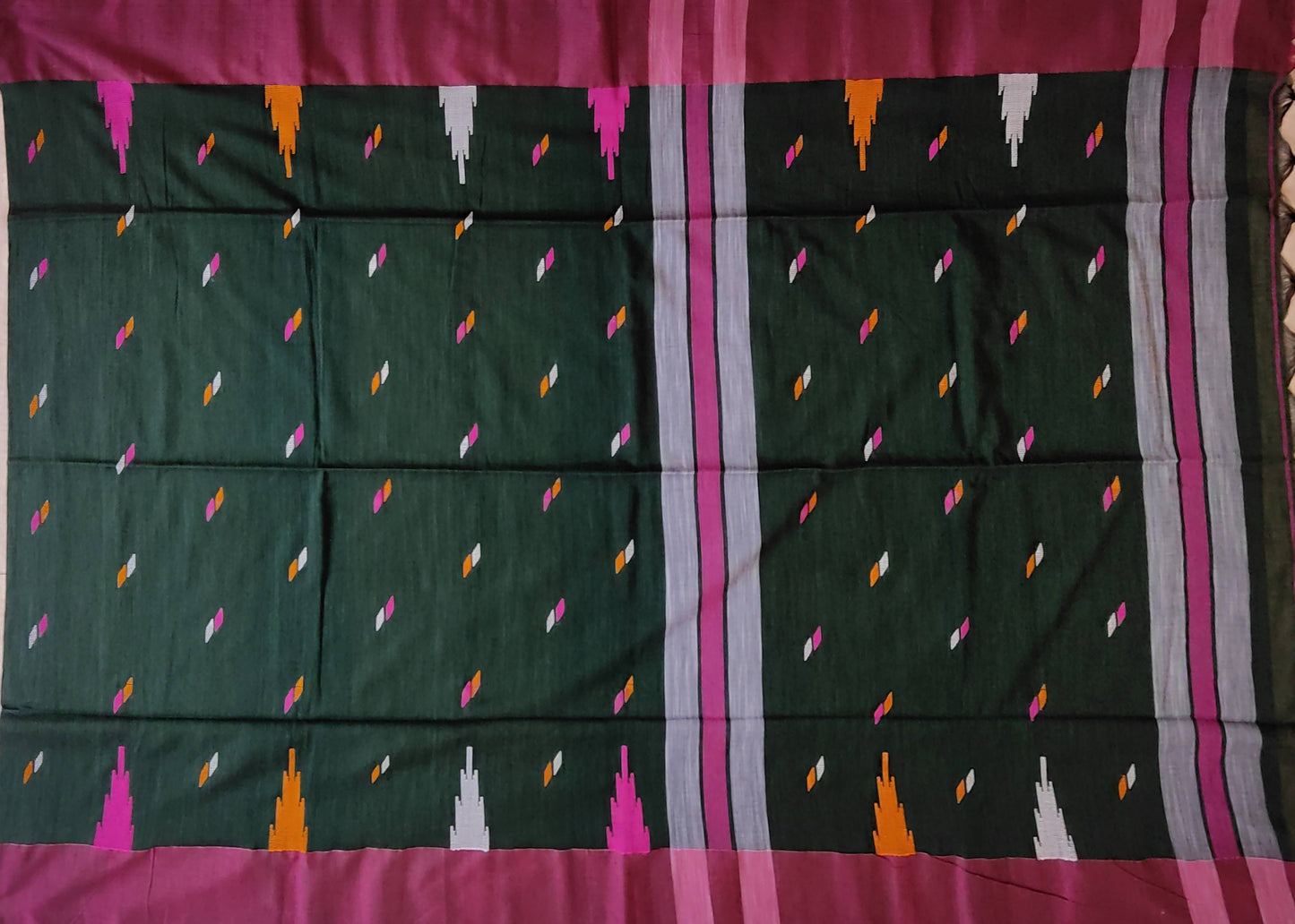 Pradip Fabrics Woven Soft Pur Cotton Handloom Deep Green Color Saree