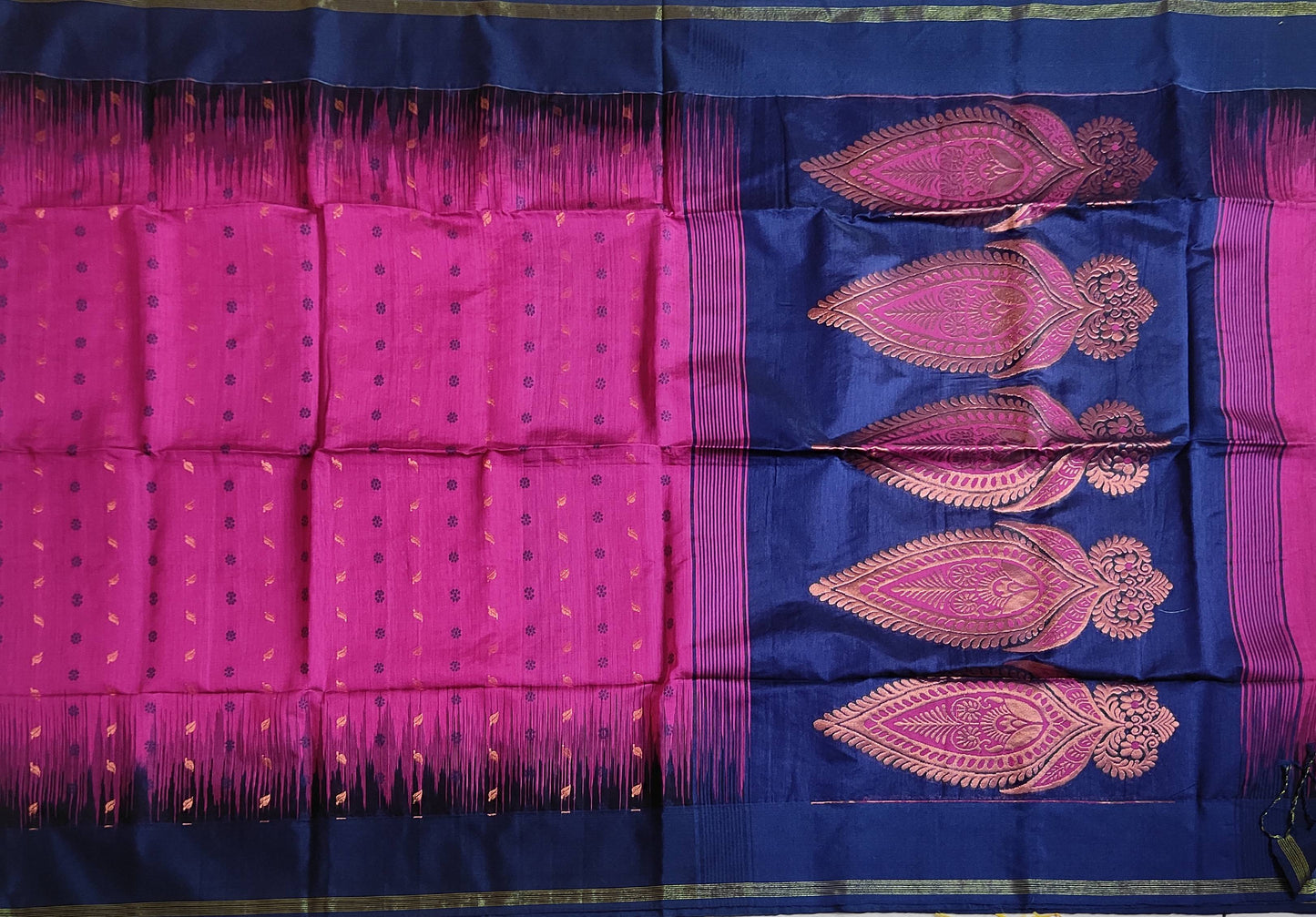 Pradip Fabrics Woven Pink and Green color Soft Handloom Saree