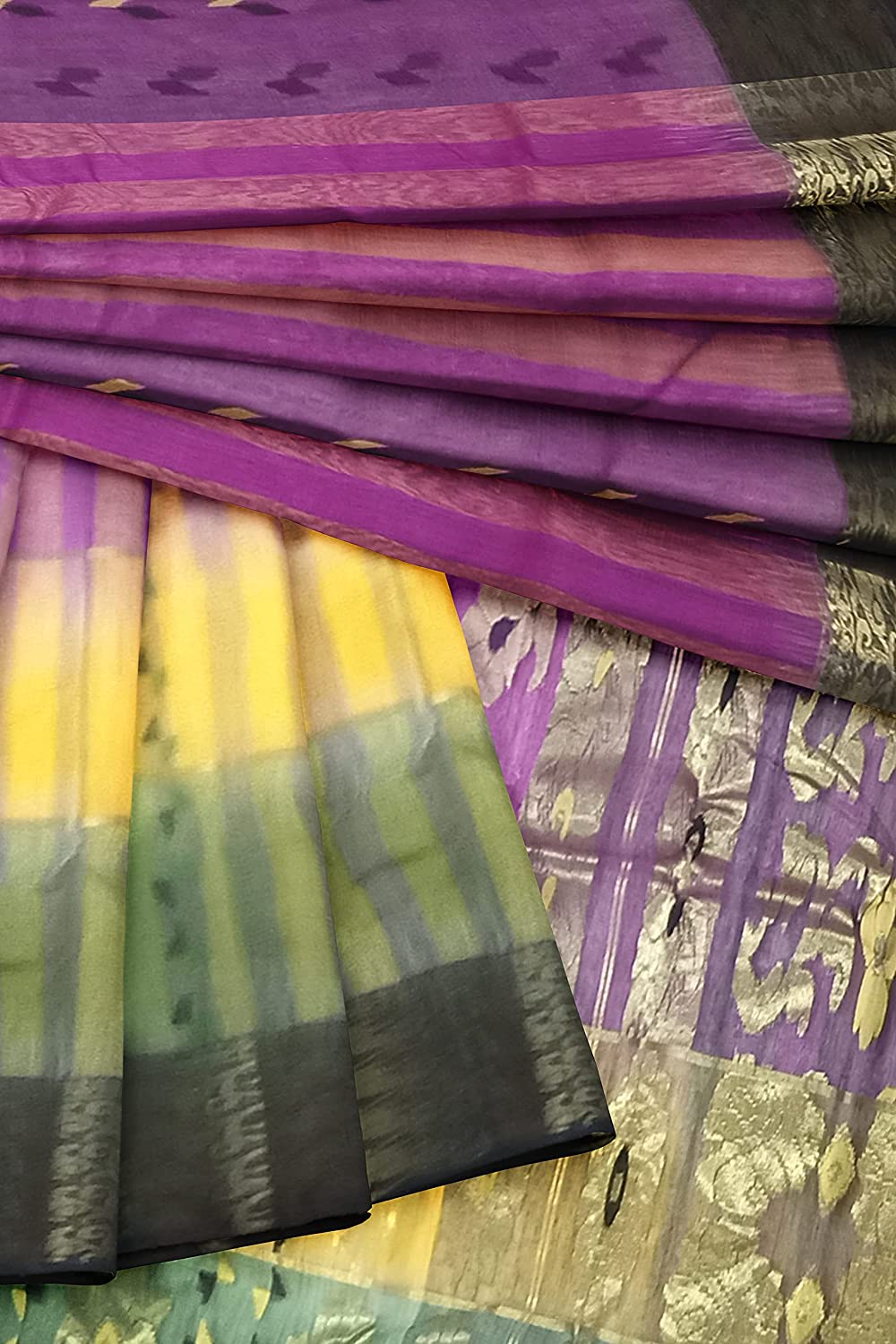 stripped saree under 3000