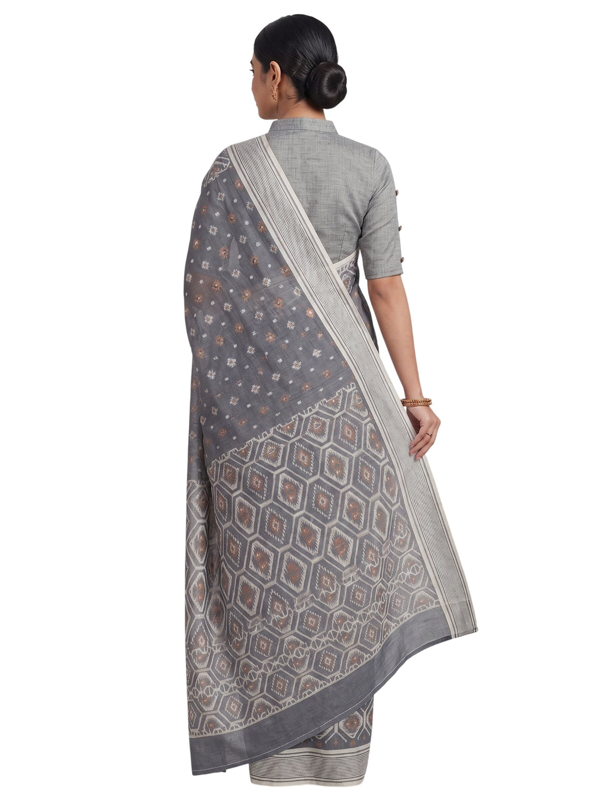 Pradip Fabrics Applique Handloom Cotton Silk Saree
