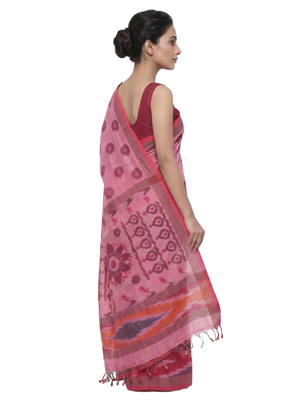 Pradip Fabrics Ethnic Women's Tangail Tant Cotton Saree.