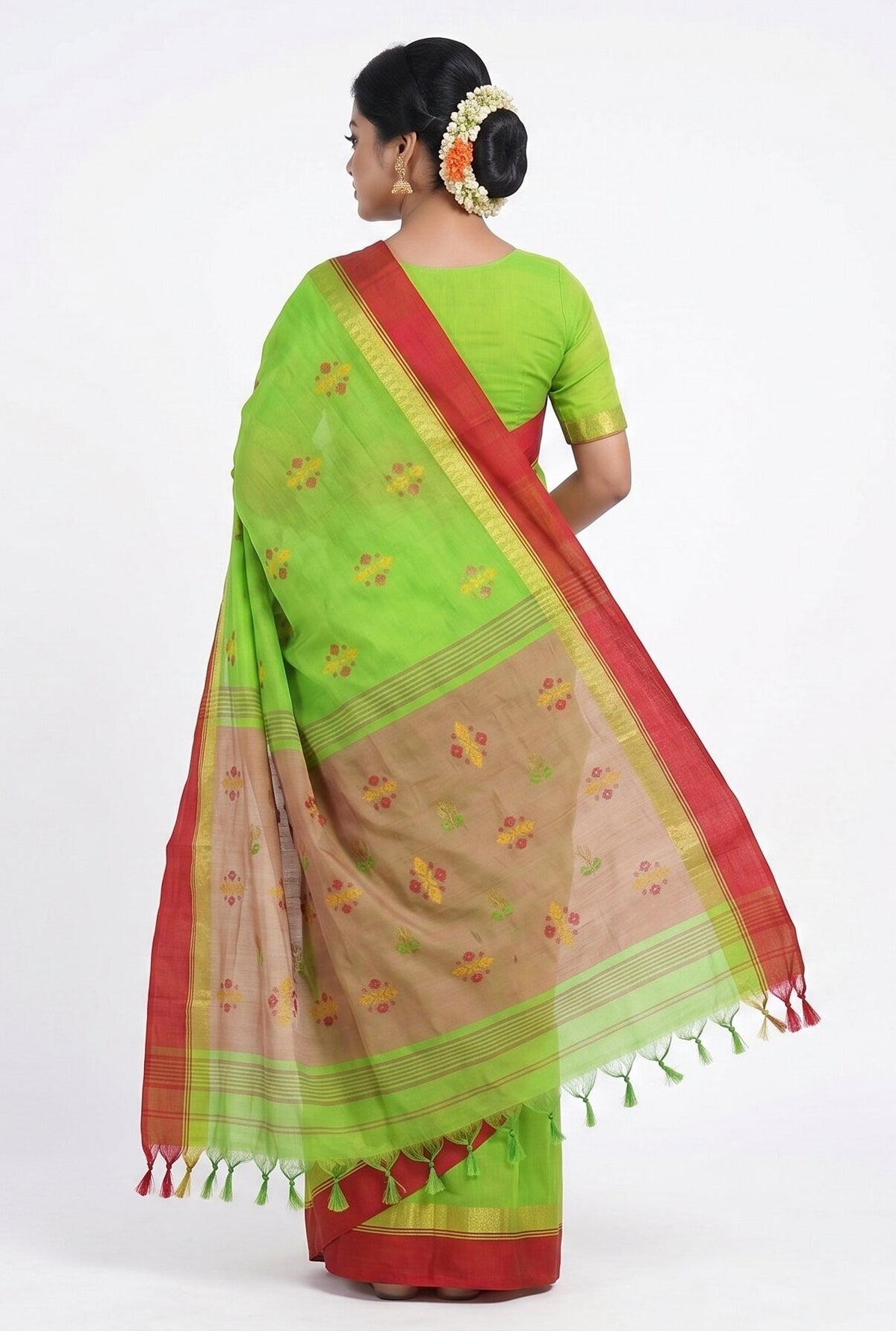 Pradip Fabrics Classic Woven Silk Cotton Saree