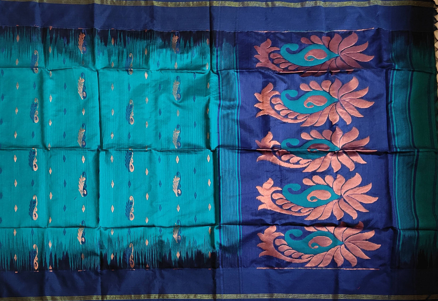 Pradip Fabrics Woven Deep Sea green color Soft Handloom Saree