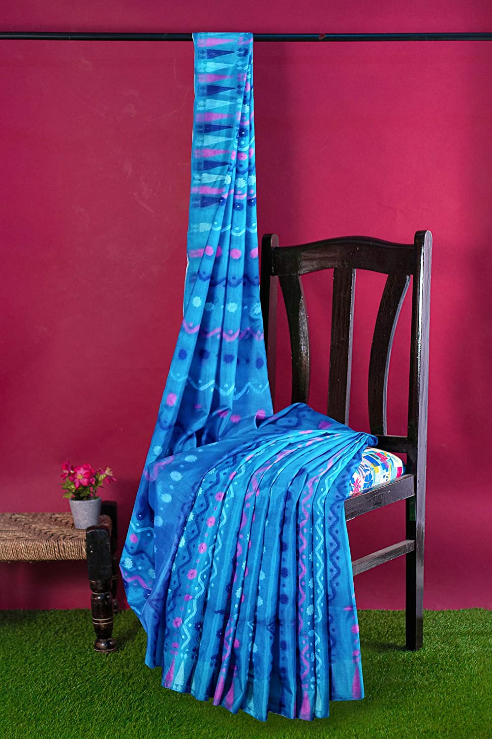 Pradip Fabrics Ethnic Women's Tant Jamdani Blue Color Saree